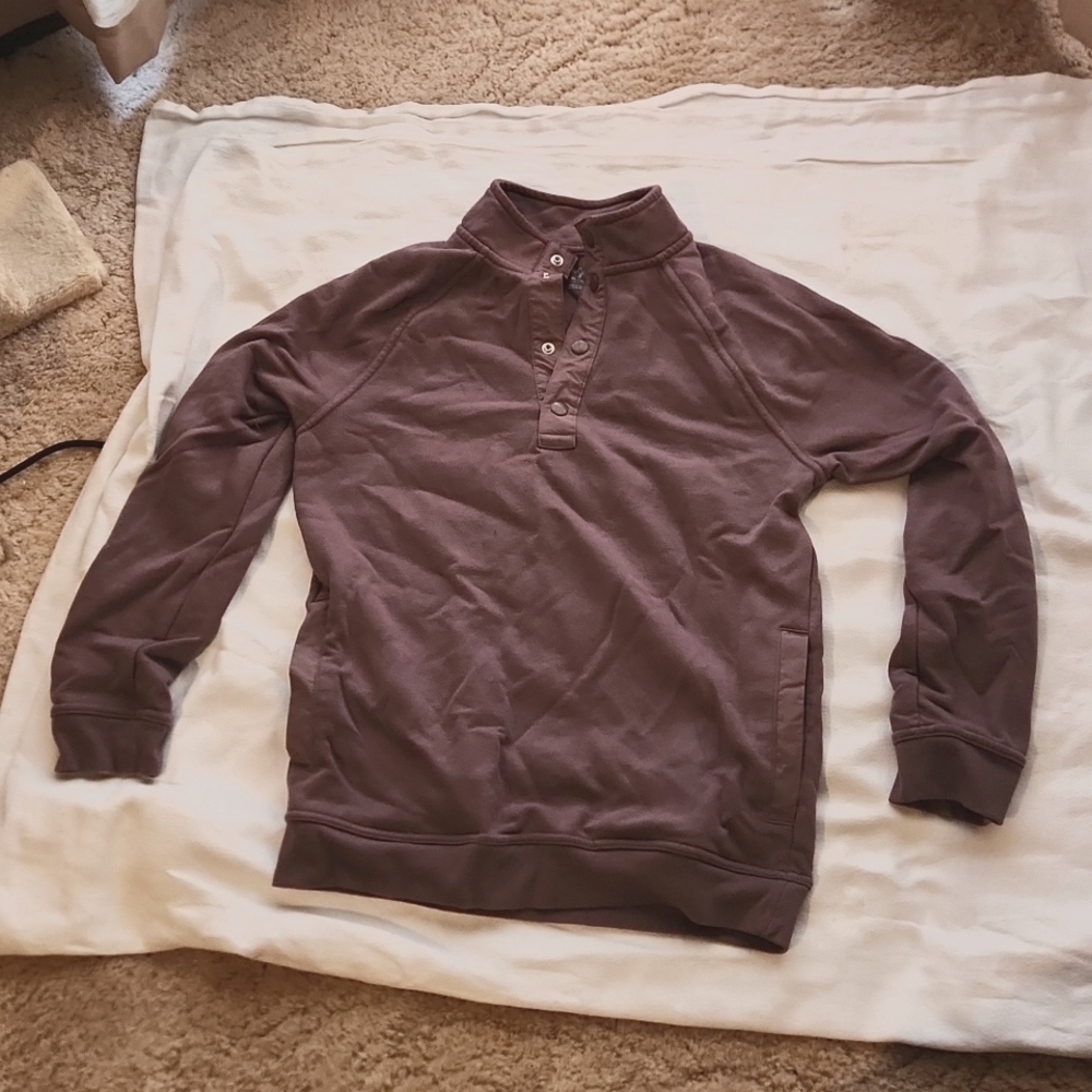 Pullover - Picture 1 of 1